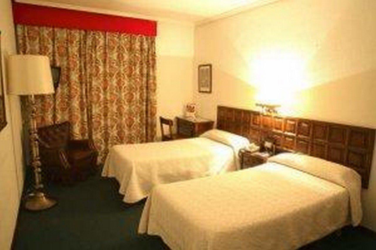 Monclus Hotel Palencia Exterior foto